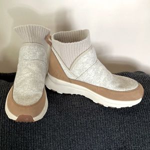 Merrell Booties, EUC, Women’s Size 10